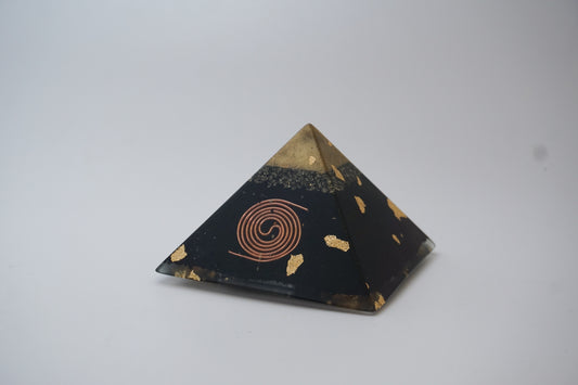 Orgonite Pyramid Brass/Shungite